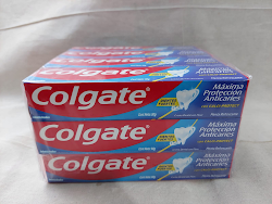 Pasta dental "Colgate" 90g x12u.